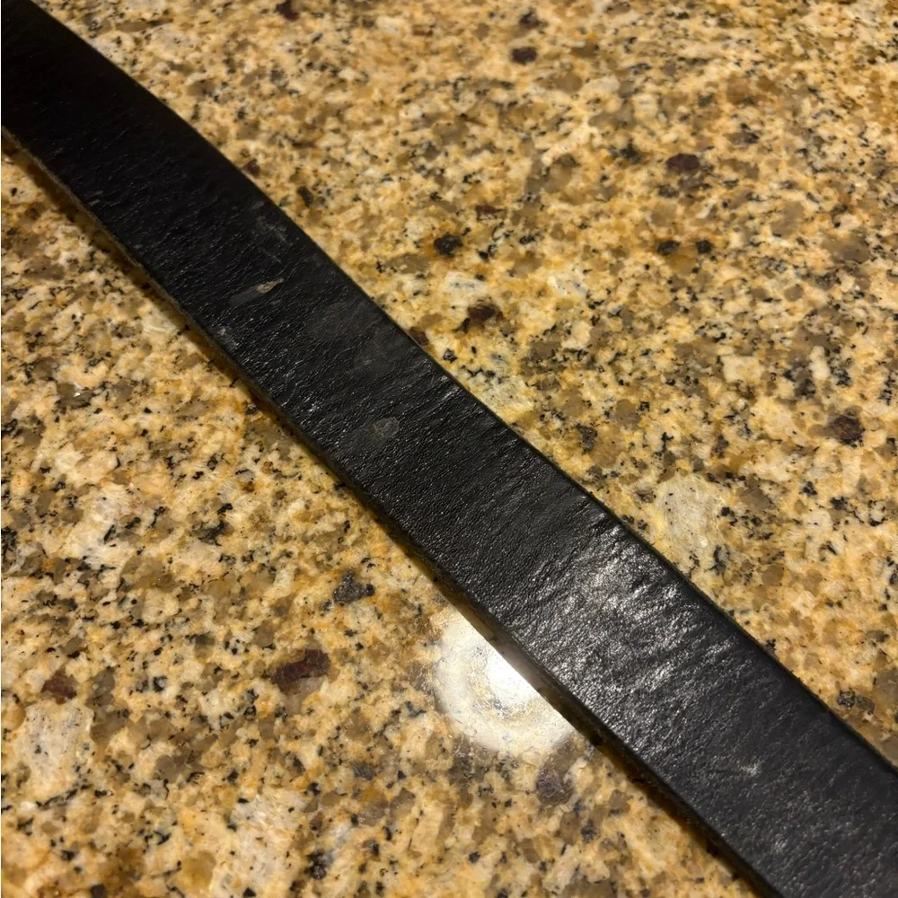AMISH MADE IN USA HANDCRAFTED CHUNKY BLACK LEATHER MENS BELT SIZE 42